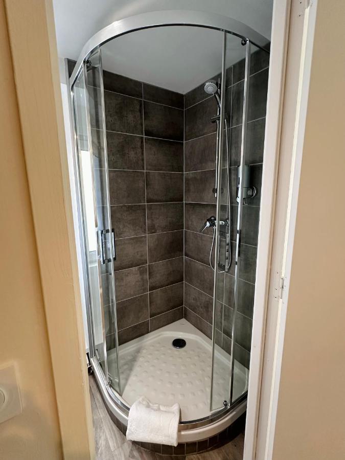 L'Escale Du Mont Saint Michel Apartment Авранш Екстериор снимка