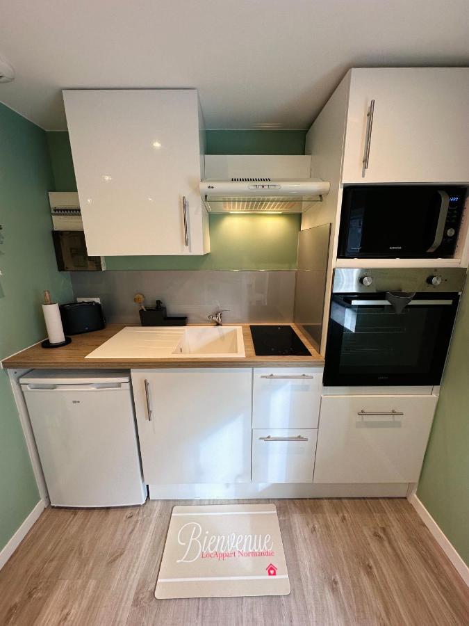 L'Escale Du Mont Saint Michel Apartment Авранш Екстериор снимка
